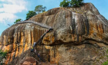 Sigiriya rock pathtway, Sri Lanka tours