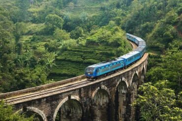 nine arch bridge , what is Sri Lanka?