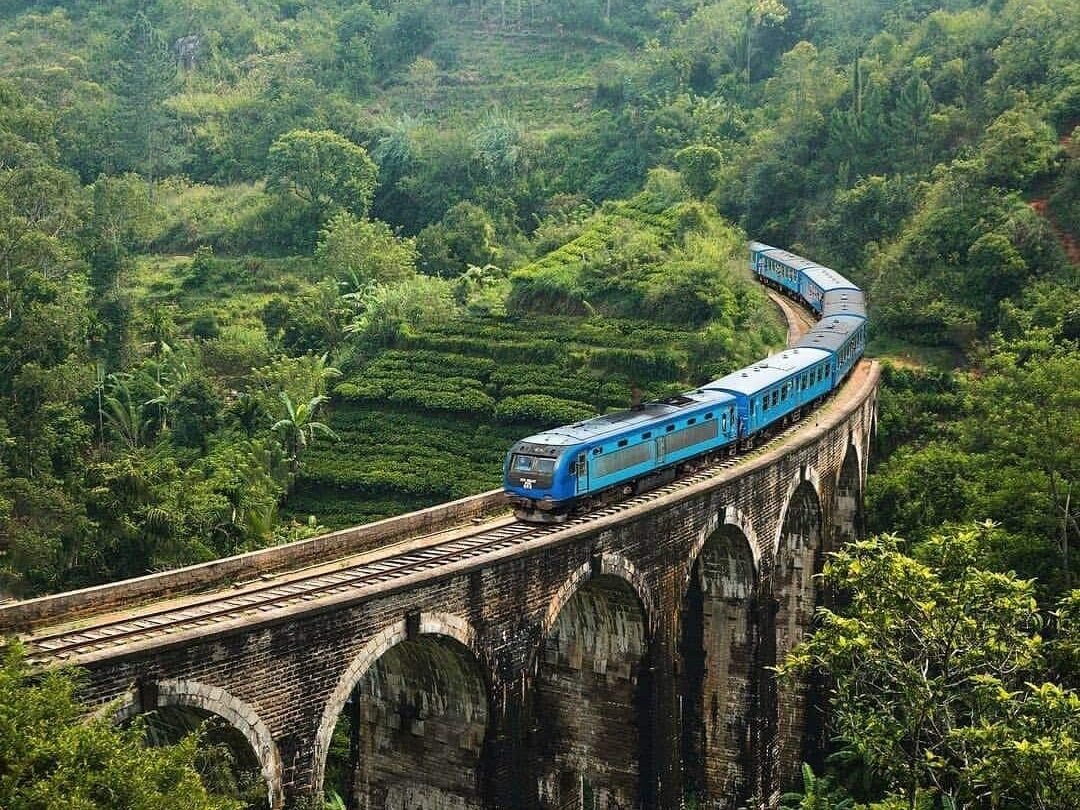 nine arch bridge , what is Sri Lanka?