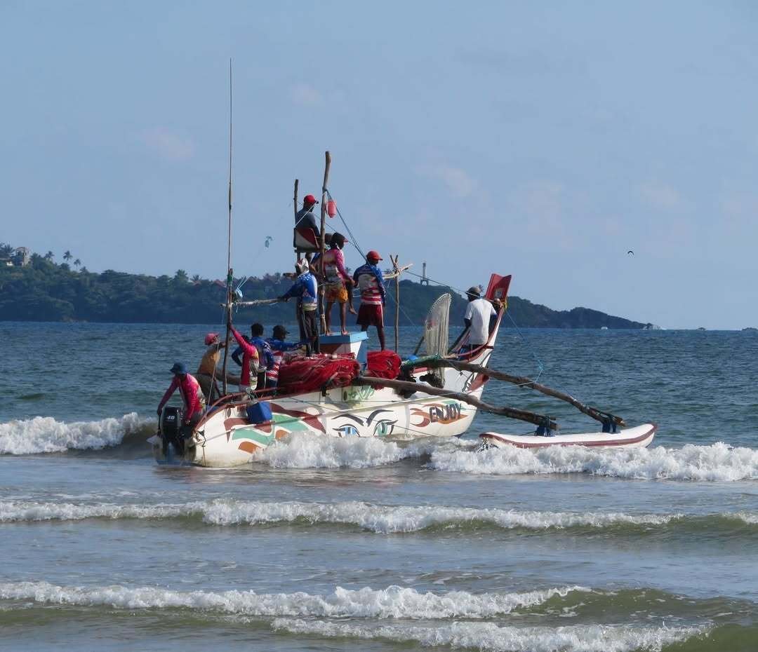 fishermen in weligama
